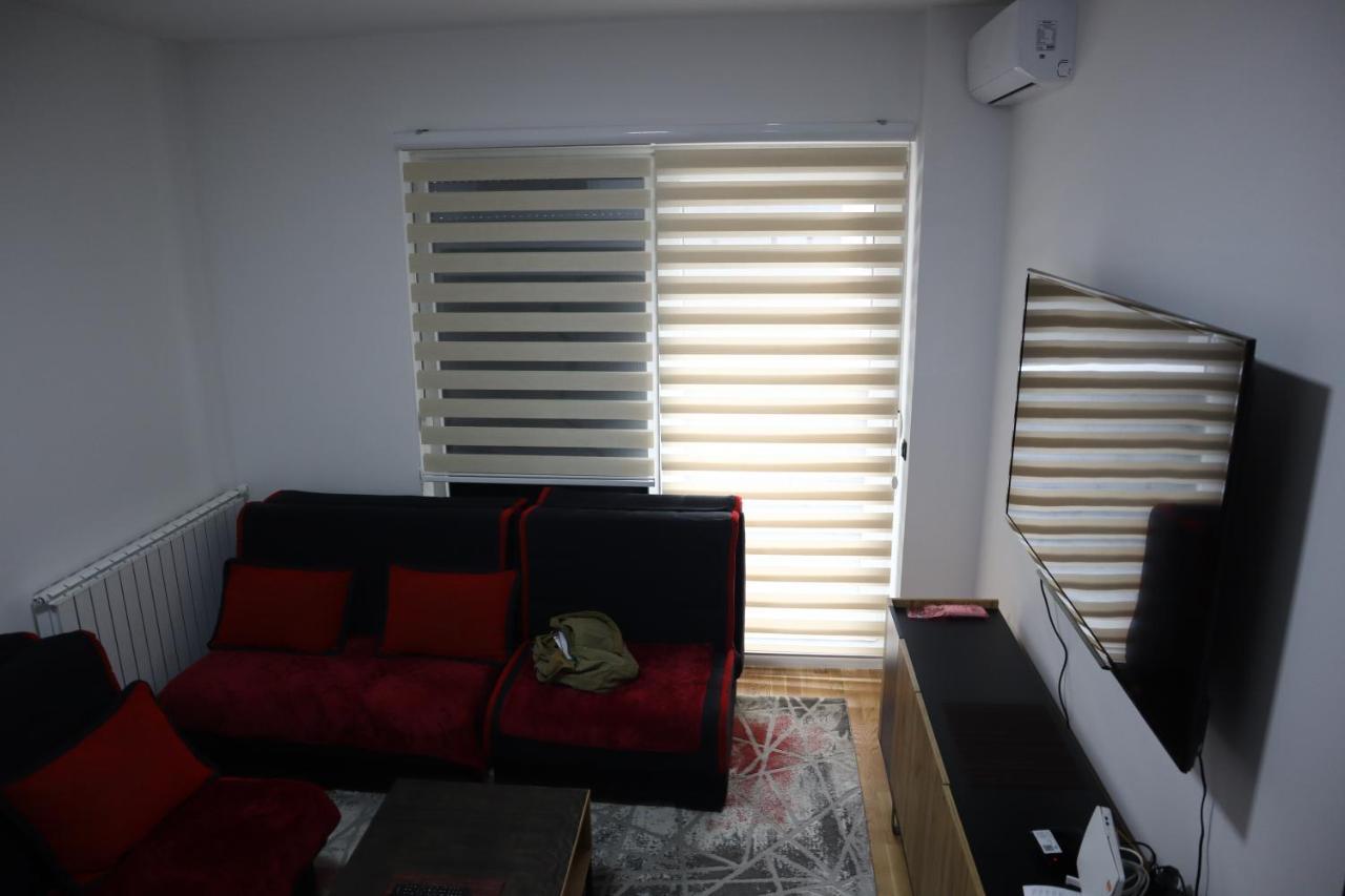 Stan Na Dan Sarajevo Bulevar Lägenhet Exteriör bild